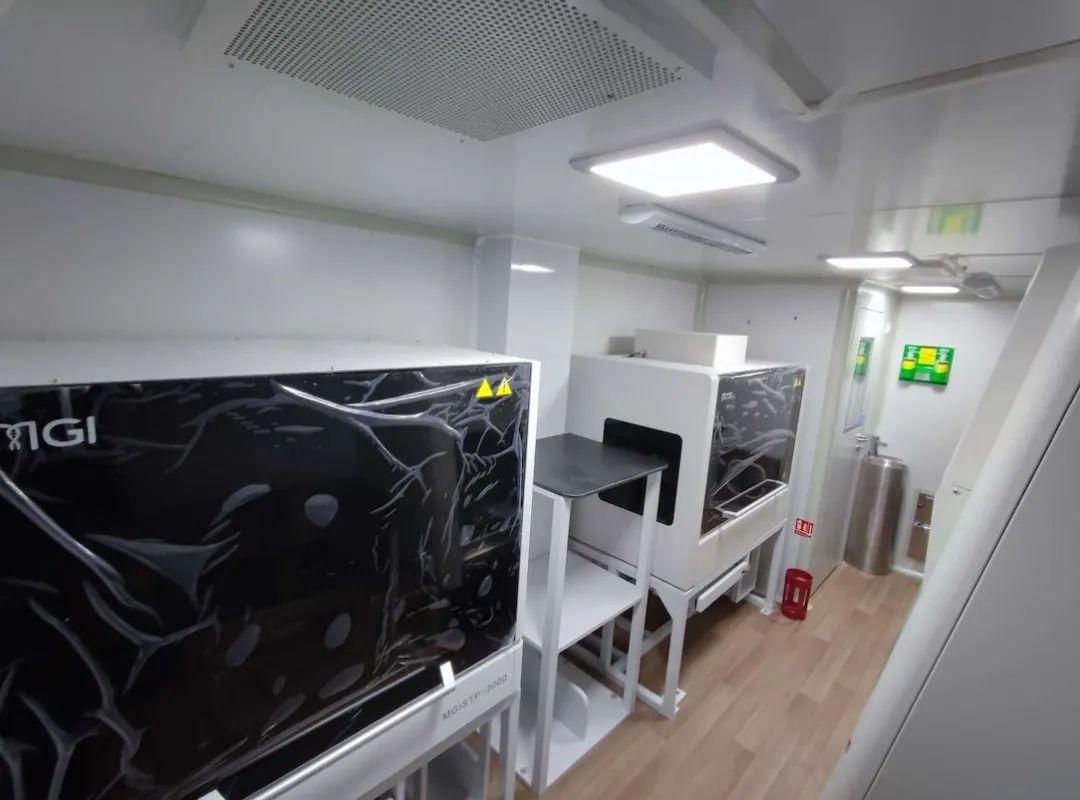 出发向西南!宇通移动方舱式核酸检测实验室大展身手