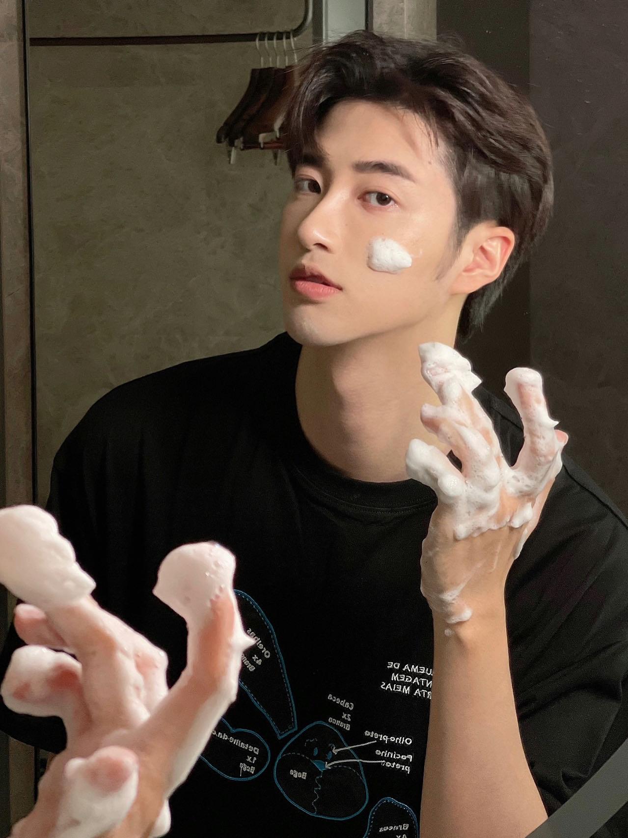 v2-b8a45eff2065d80fad543658c73da324_1440w.jpg?source=172ae18b