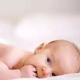 婴儿几个月可以睡整头 v2-b8bd7f2951aa193761f90ae5c6b695a1_1200x500.jpg