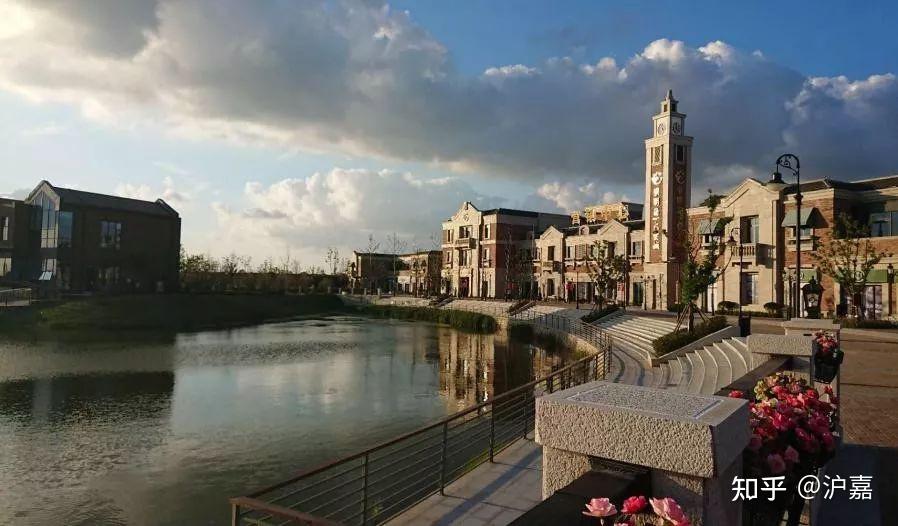 崇明岛大爱城商业配套洋房别墅