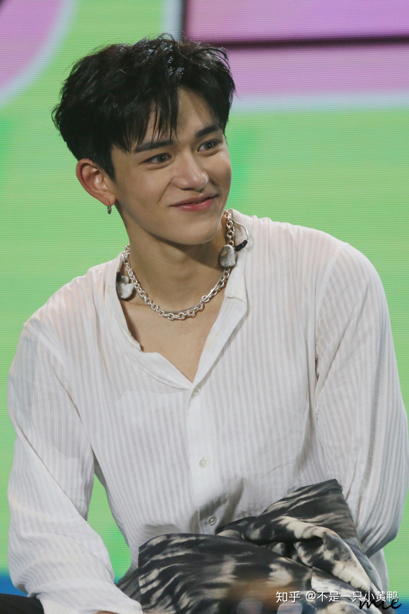 有无黄旭熙生图或者立得自拍