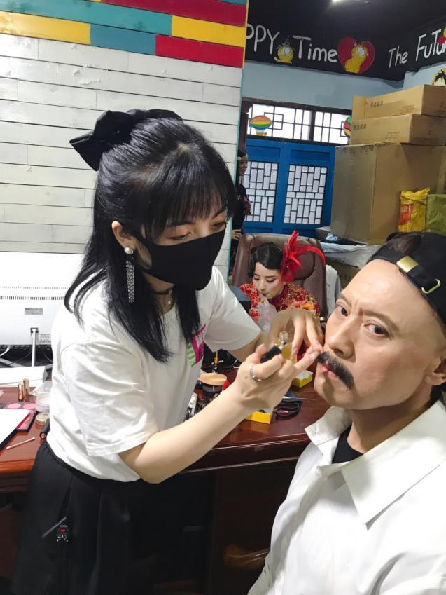 影视剧组化妆师