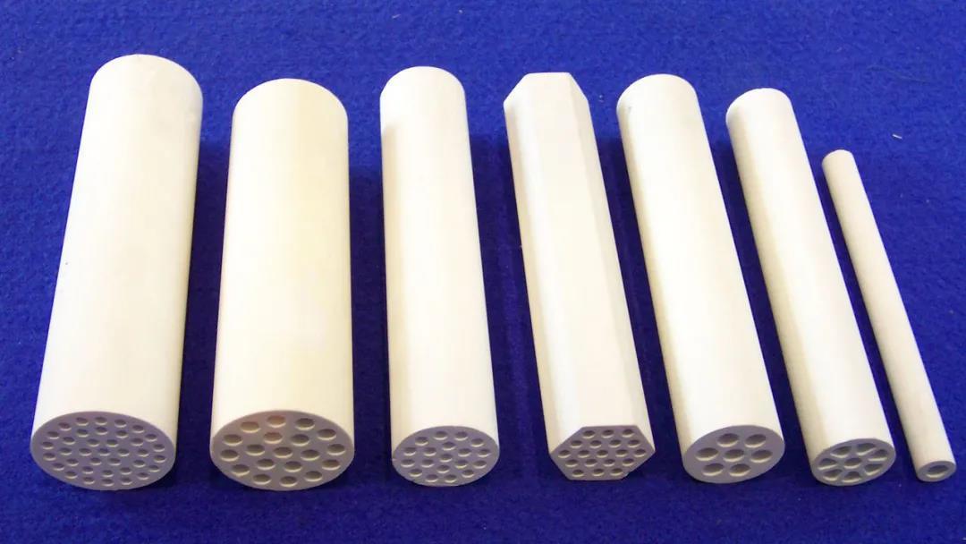 高分子有机膜主要有聚烯烃类,聚乙烯类,聚丙烯腈,聚砜类,芳香族聚酰胺