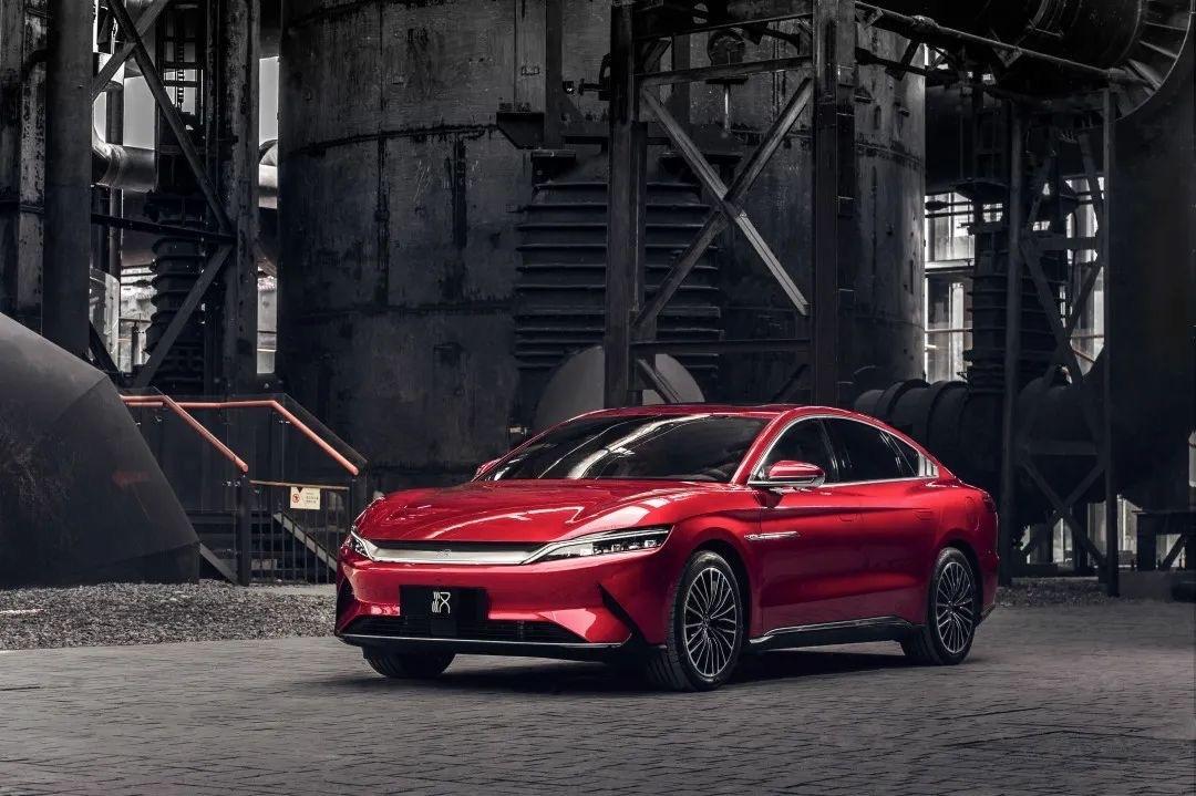 v2-b92679b15992f403a37ebd3e25b8016e_1440w.jpg?source=172ae18b