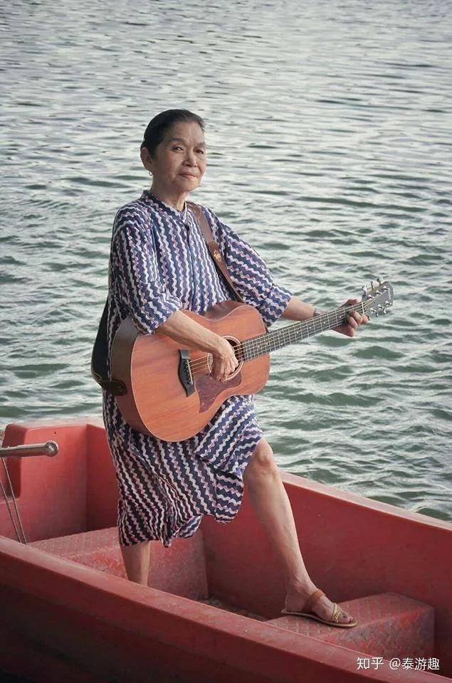 泰国奶奶爆红网络做自己喜欢的事吧哪怕你已经70岁了