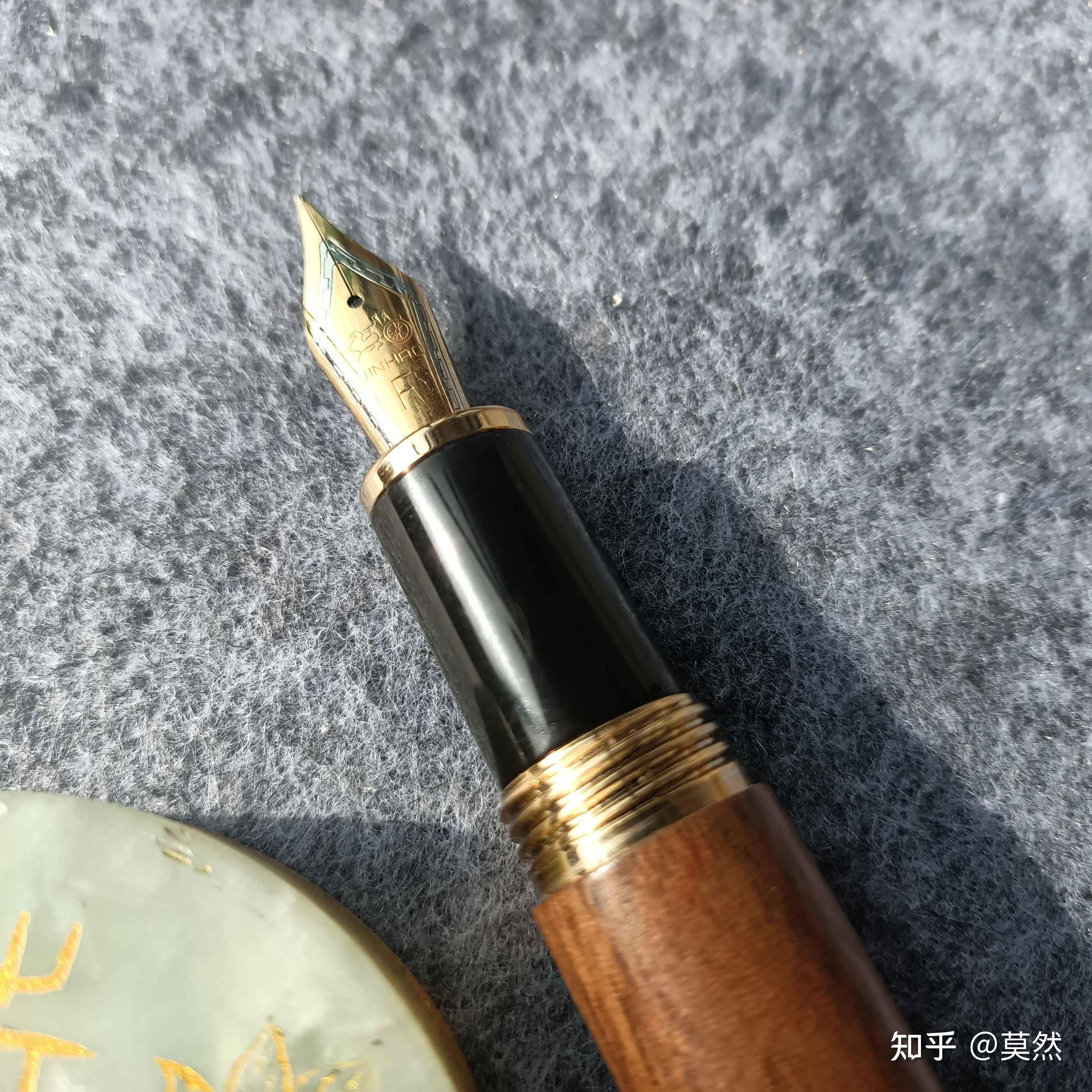 请问钢笔界中的爬格子是什么意思