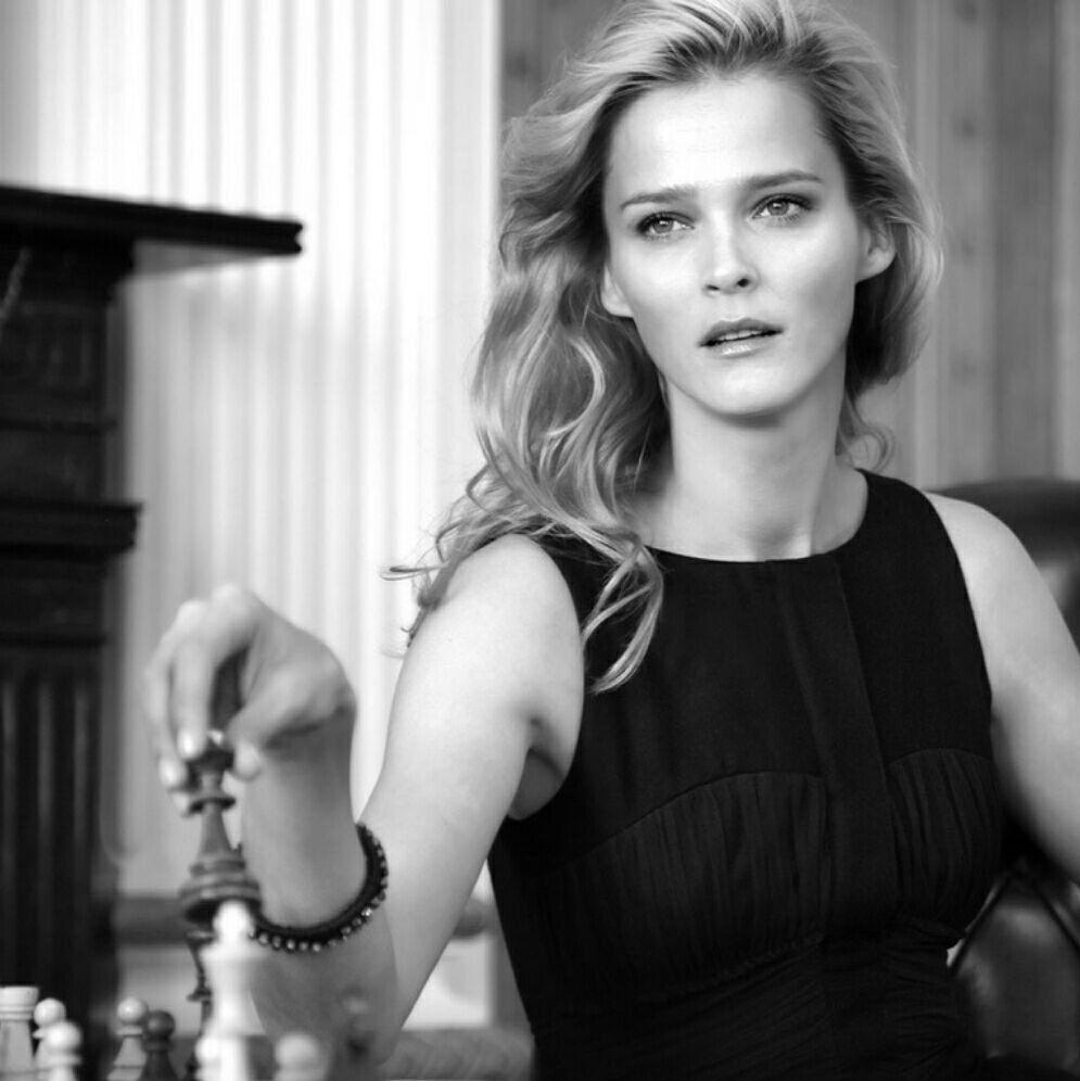 carmen kass 卡神啊   显示全部