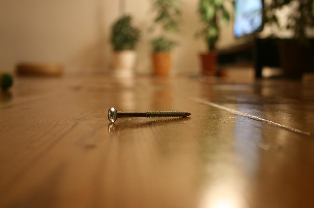 适合螺钉材质分析