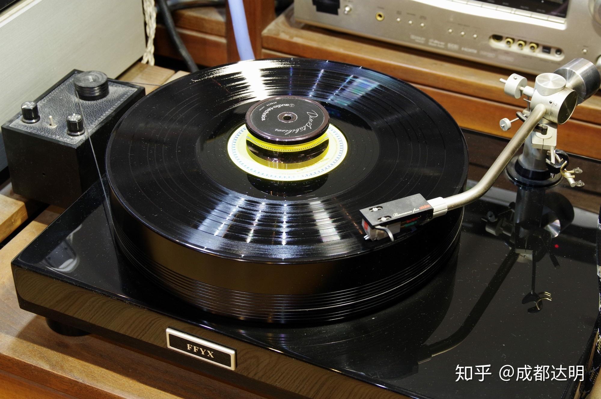 为什么有些人会更喜欢听黑胶唱片?