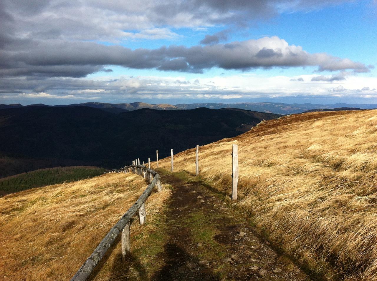 4. 劝学里地价分析