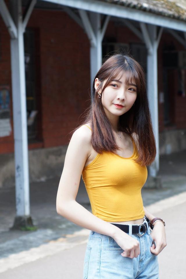 瘦小的平胸女性应该怎么丰胸？看看大家们的吐槽吧 - 知乎