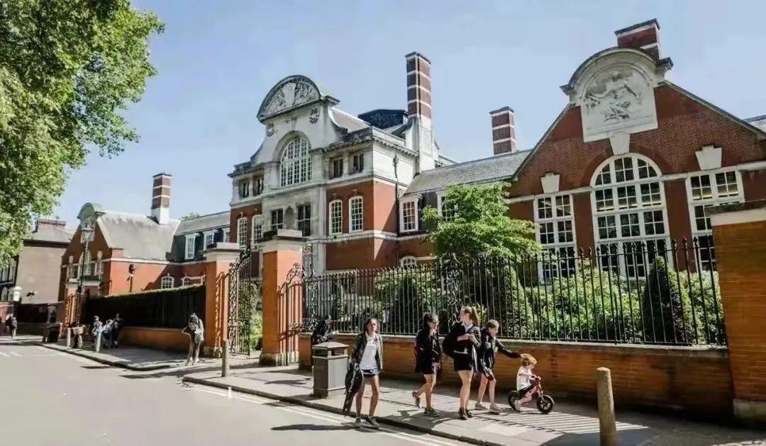 不内卷也能牛剑双收的老牌英式牛校—ulc剑桥国际高中开放日来袭
