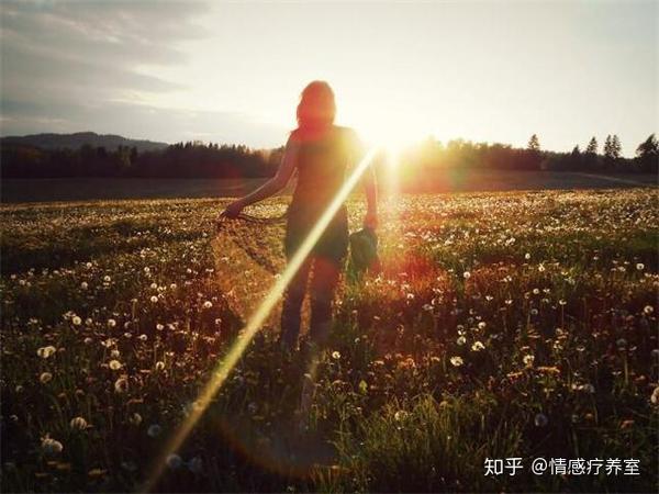 如何幽默又不尴尬的介绍自己