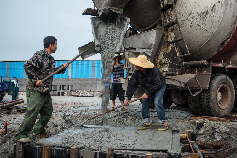 相信有過建築行業相關經驗的朋友就會知道,建築工人有很多工種,既有