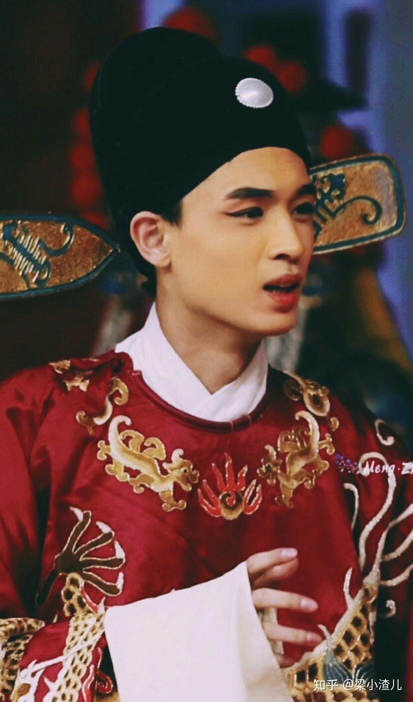 德云社的角儿们穿戏服好看吗?西装呢?