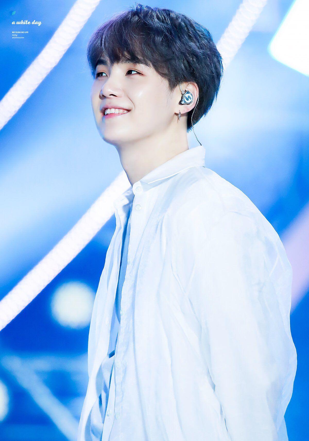 可以分享一下闵玧其的神图吗 ? - 知乎