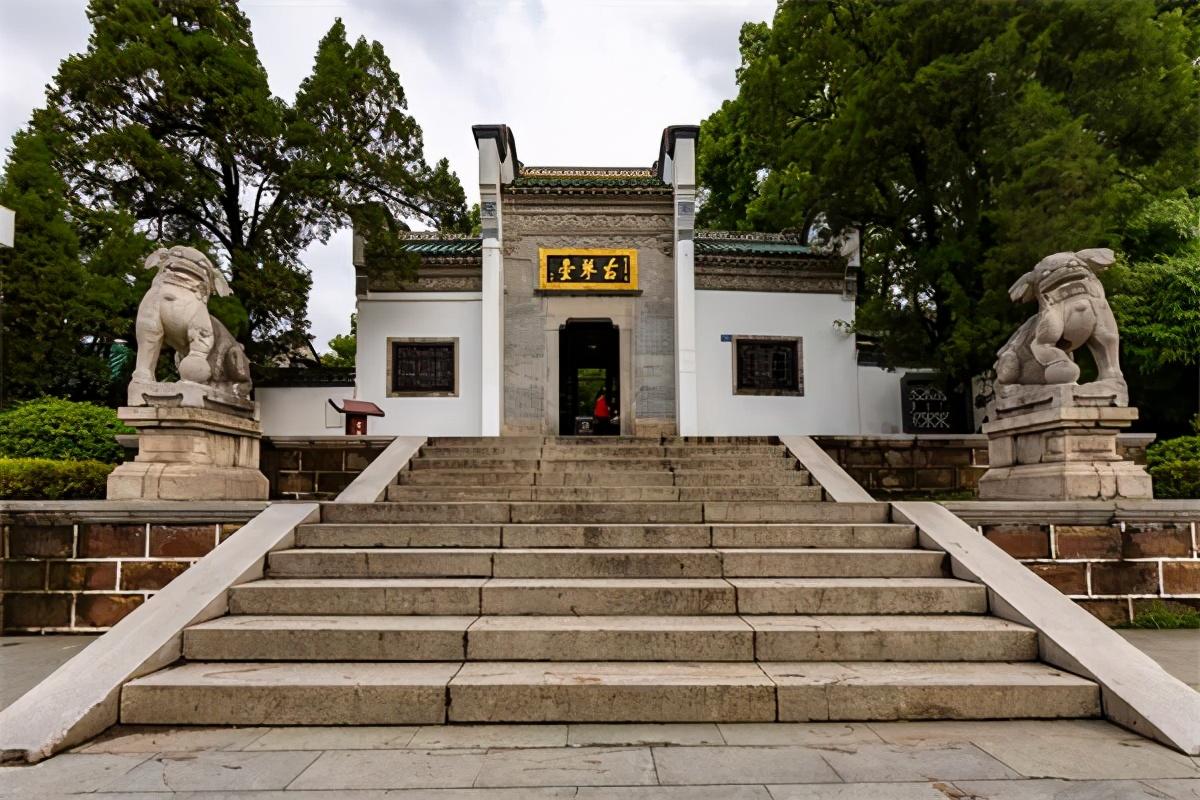 武汉三大名胜晴川阁黄鹤楼古琴台