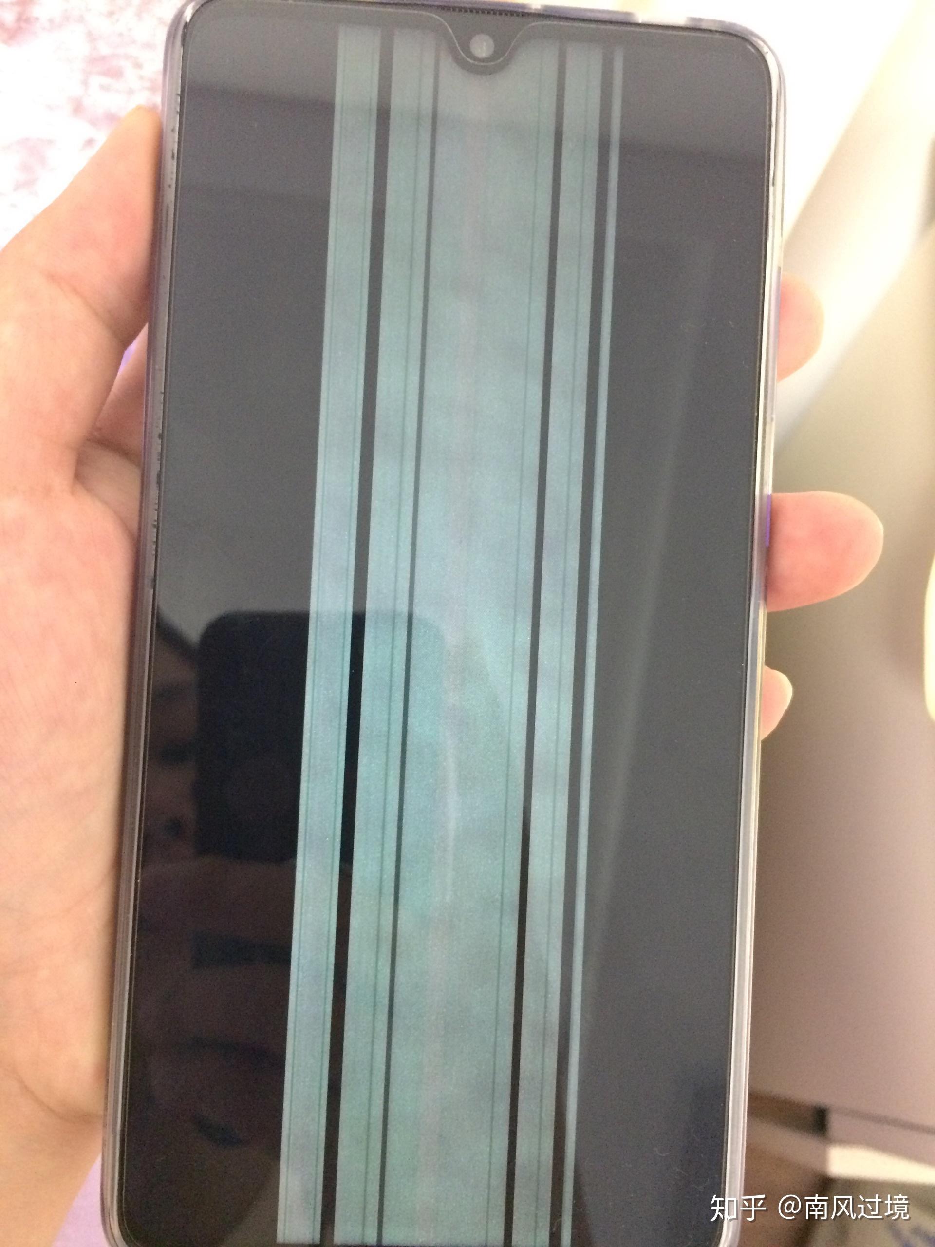 你们买的华为mate20有出现花屏的情况吗