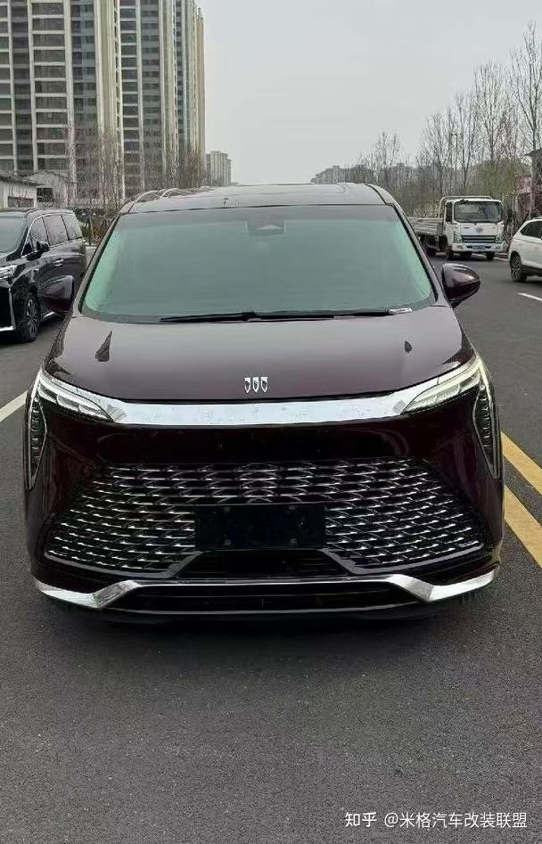 别克世纪原厂7透镜车灯为什么不好用?无损升级欧司朗矩阵实测详解