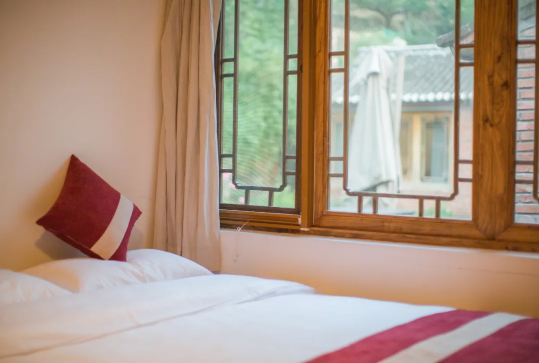 山里逸居丨京北小桂林里的隐逸山居明代长城旁山脚下水库边