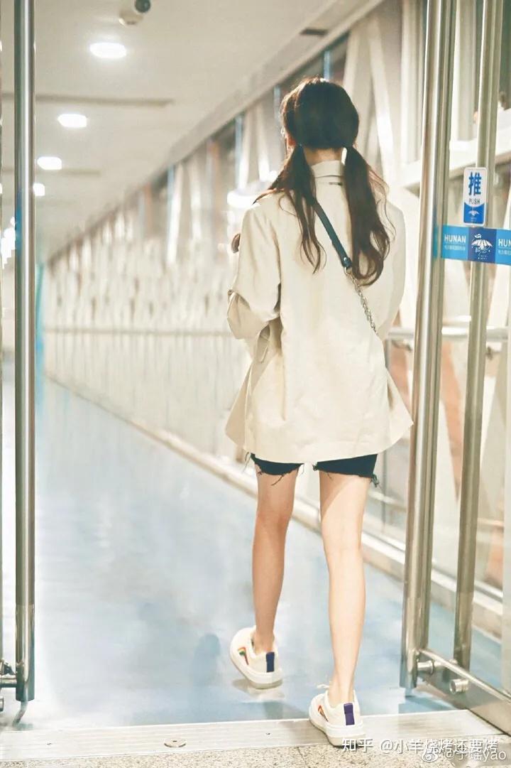 有没有杨超越好看的背影照片