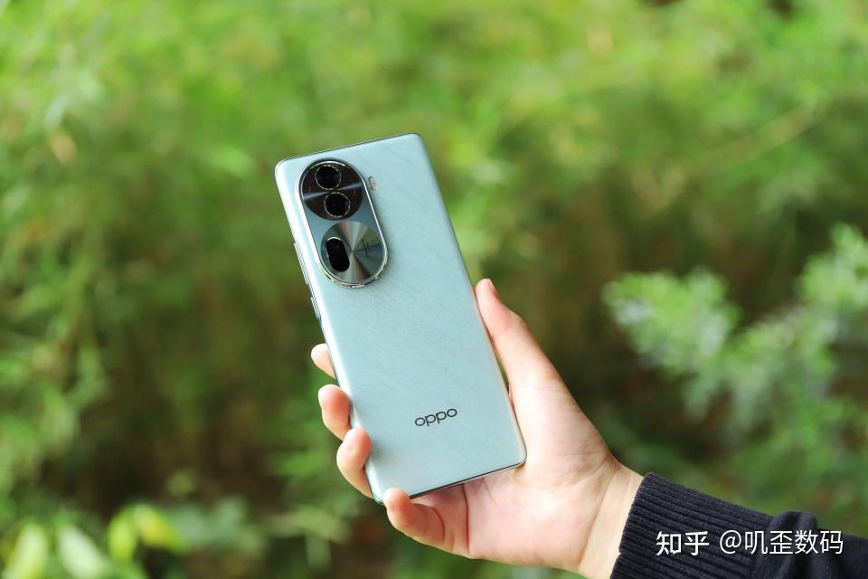 opporeno11萤石青图赏这一抹绿动人心弦