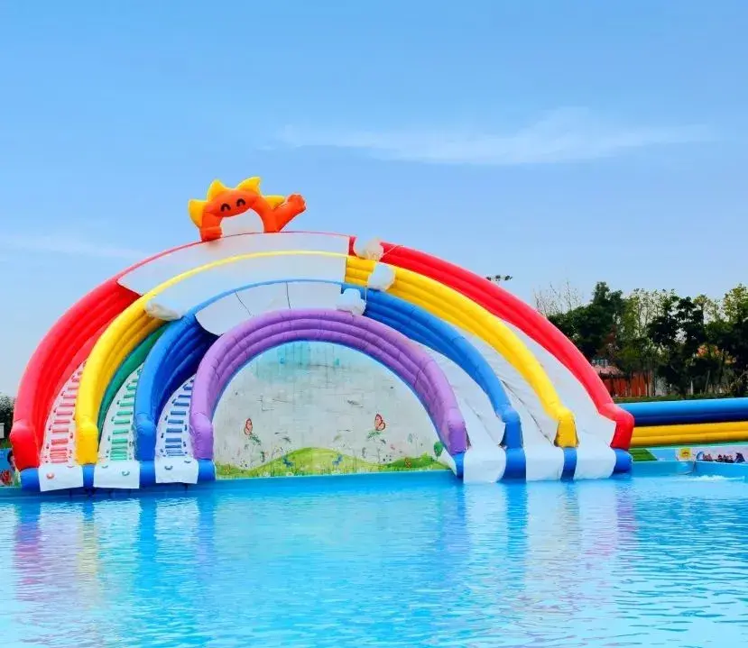 超一万坪水上乐园感受浪漫在轻柔的细沙之上夏日的泡影,粉色的回忆