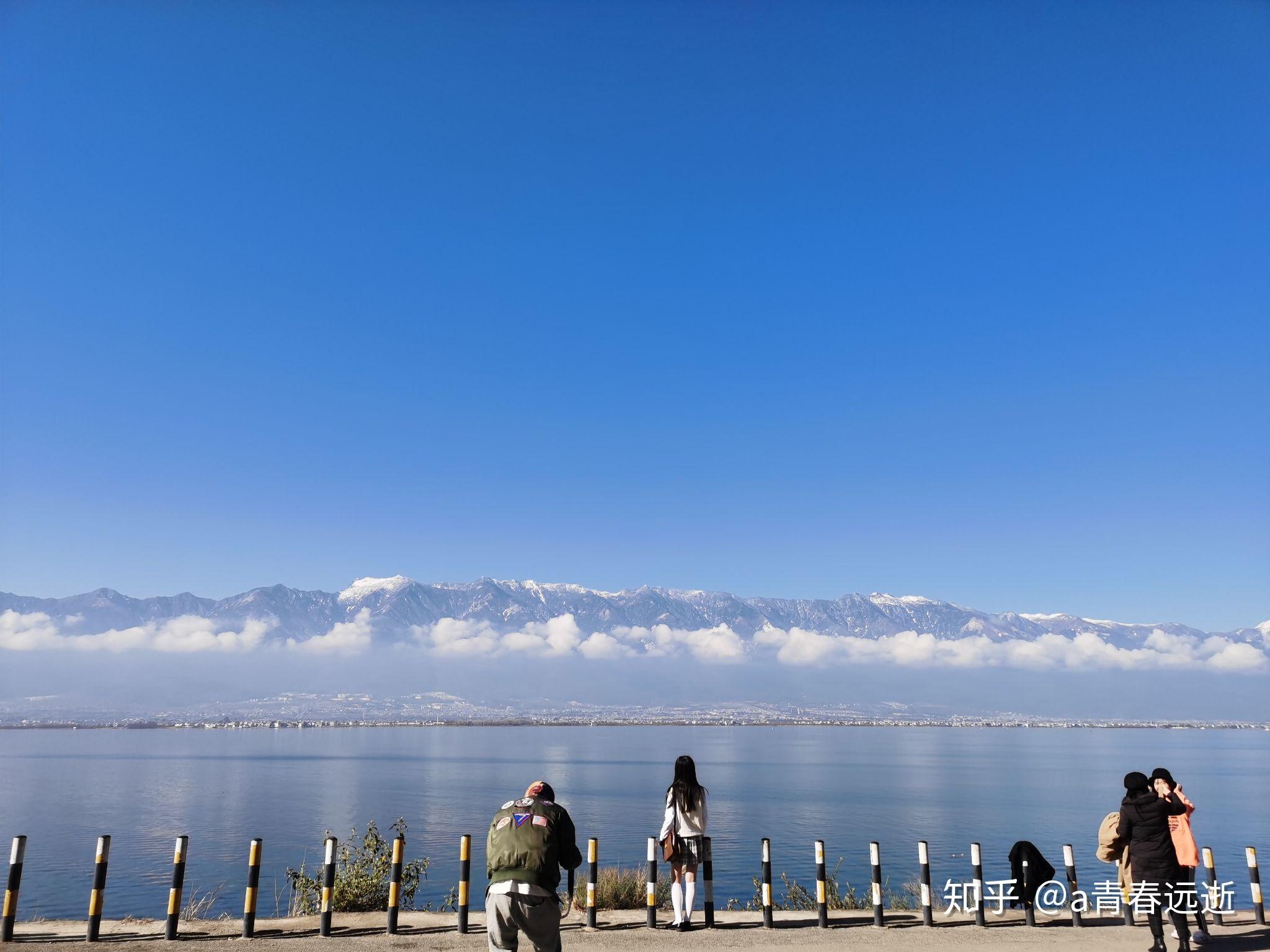 想一個人出去旅行散散心,在青島和大理之間猶豫,有沒有什麼好的建議? 