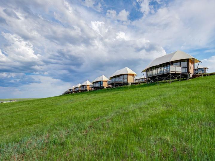 内蒙古草原酒店:植入帐篷民宿业态作为新增长点