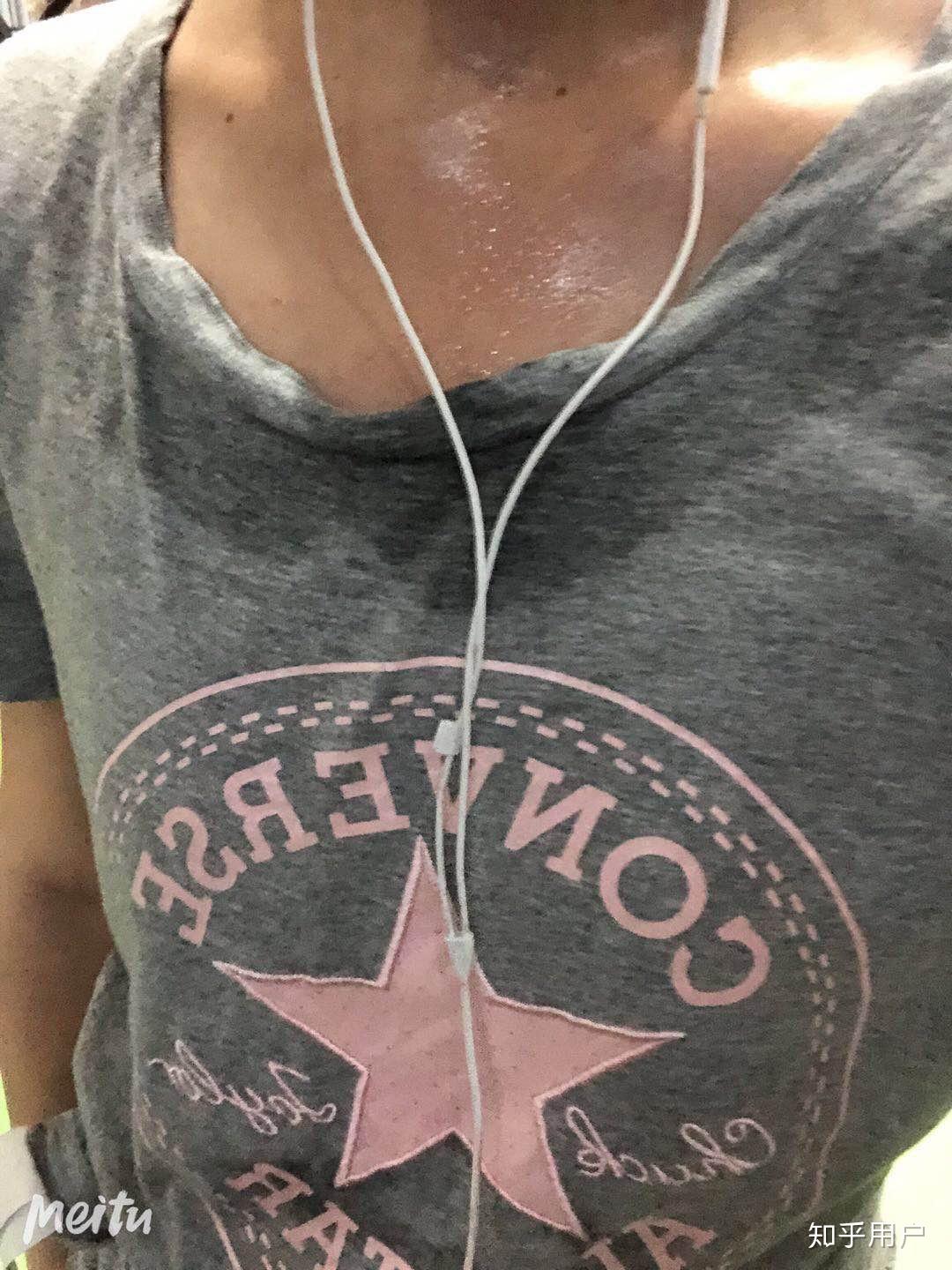 男生是不是真的不喜欢平胸的女生?