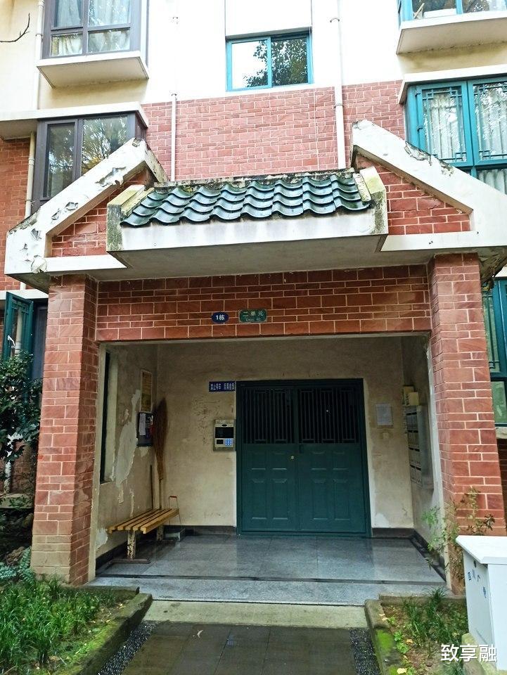 【成都青羊区】蜀风花园城142平精装跃层227w起拍,相当于6.6折!