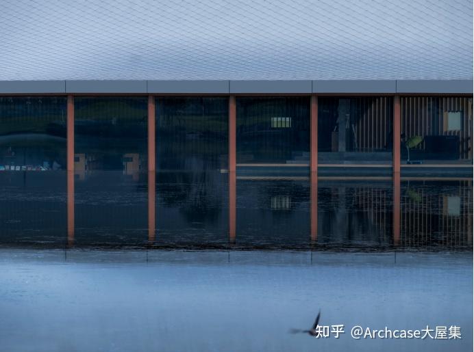 惊艳的书店设计（合集） - 知乎