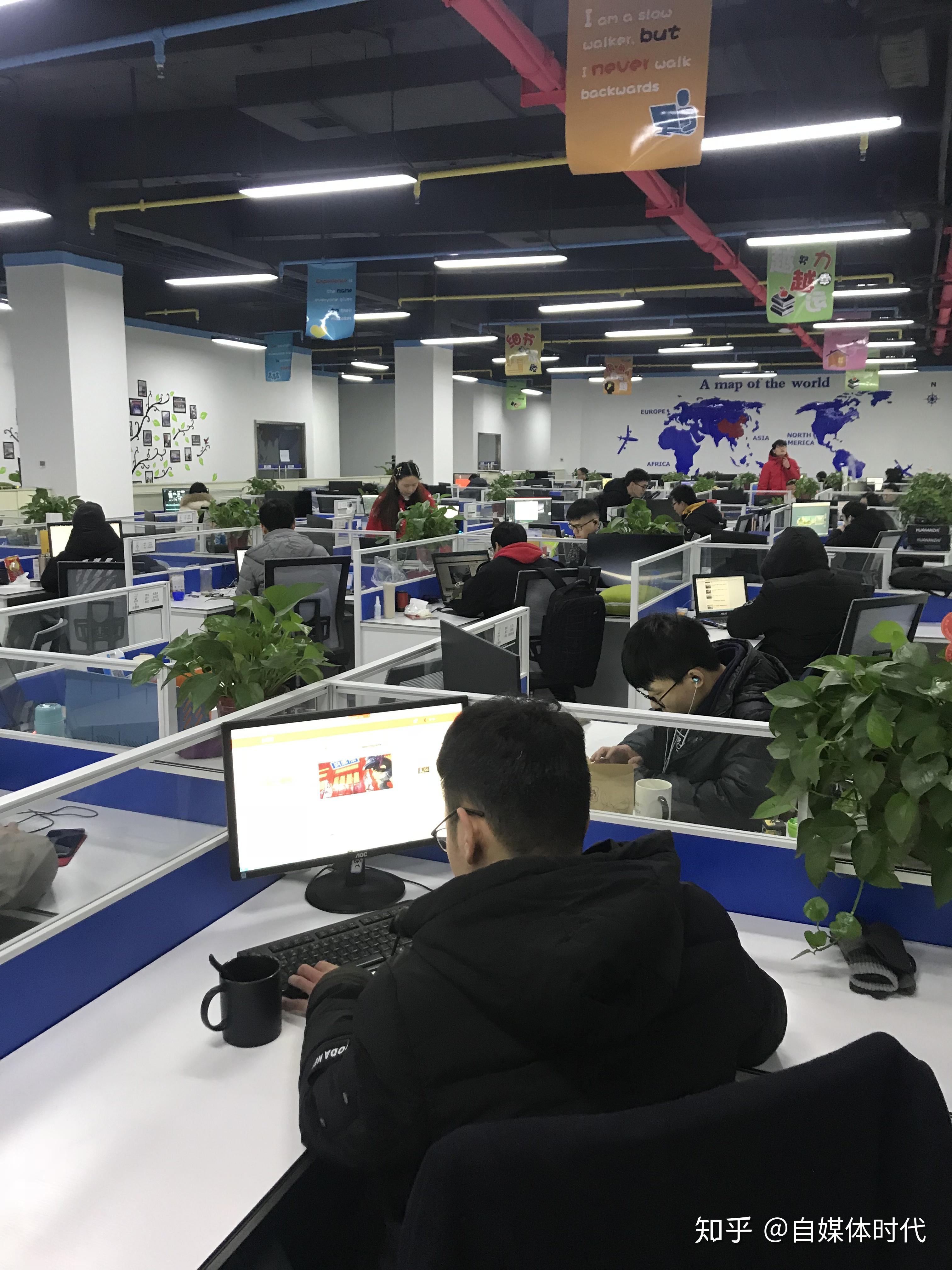 自媒体招商创业工作室扶持是如何月入过20万