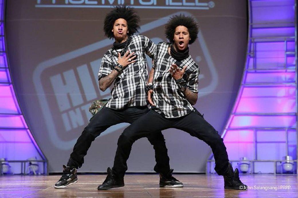 Твин танец. Les Twins Larry. Лоран и Ларри буржуа. Les Twins в детстве. Les Twins танцы.