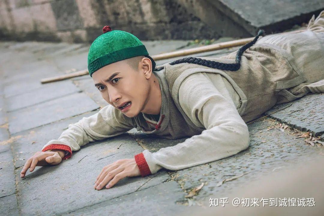 知名画手玫瑰机关枪疑似遭到纹身师男友pua抑郁自杀而亡事情真相如何