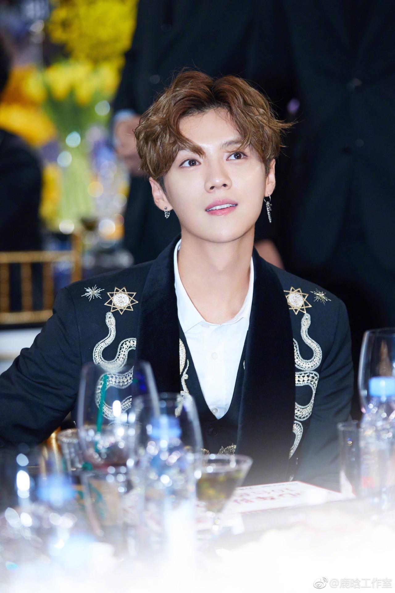 看到别人黑鹿晗的时候,你们是怎么调节心中的愤怒气愤等坏情绪的?