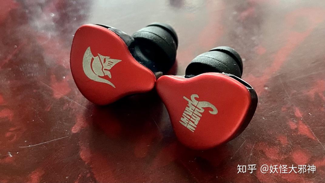 评测专业要求日用耳机cellaspartan入耳式耳机