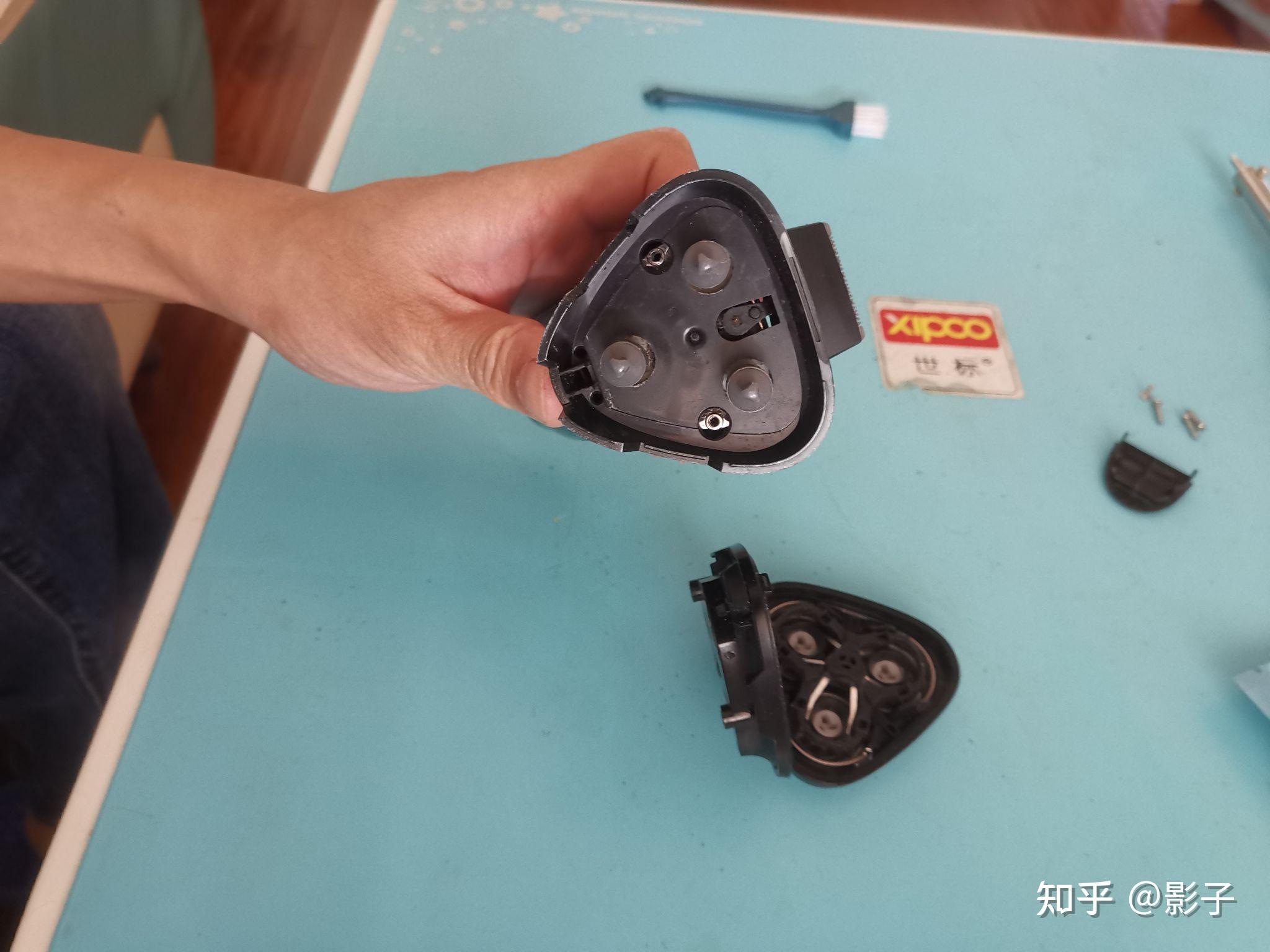 飞科fs376剃须刀更换电池 - 知乎