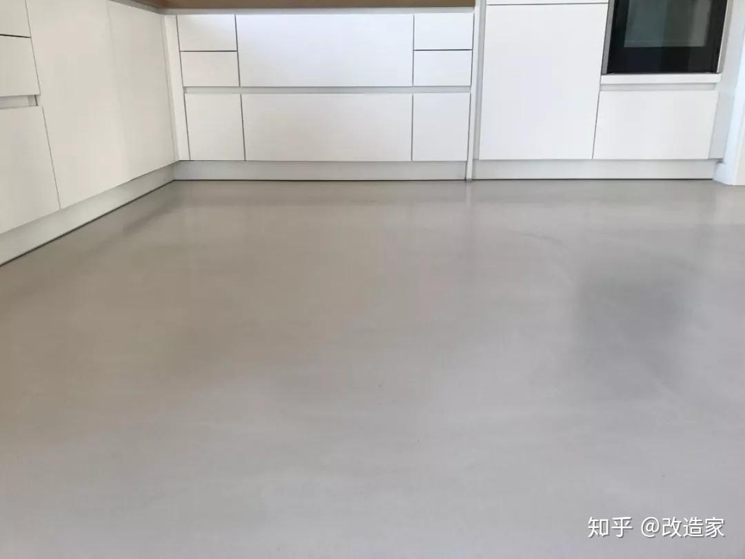 地面改造水泥自流平地面