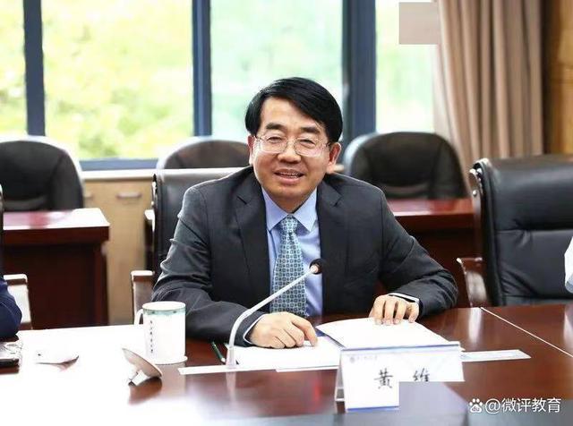 黄维院士，已发表2700余篇论文，让人敬佩 - 知乎