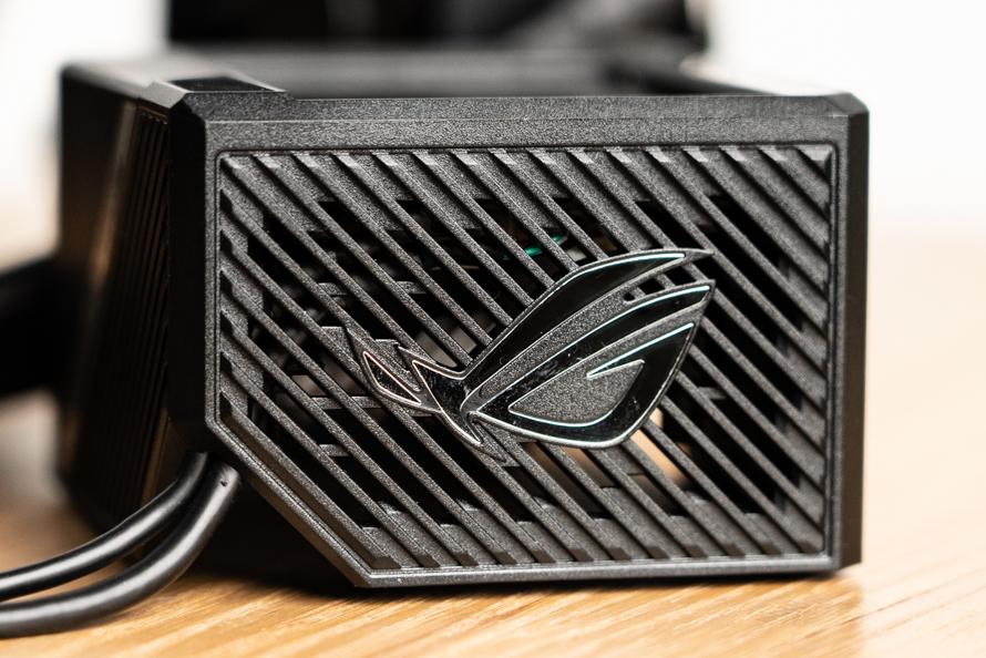 轻松压制11代酷睿处理器:rog ryujin龙神Ⅱ360一体式水冷评测