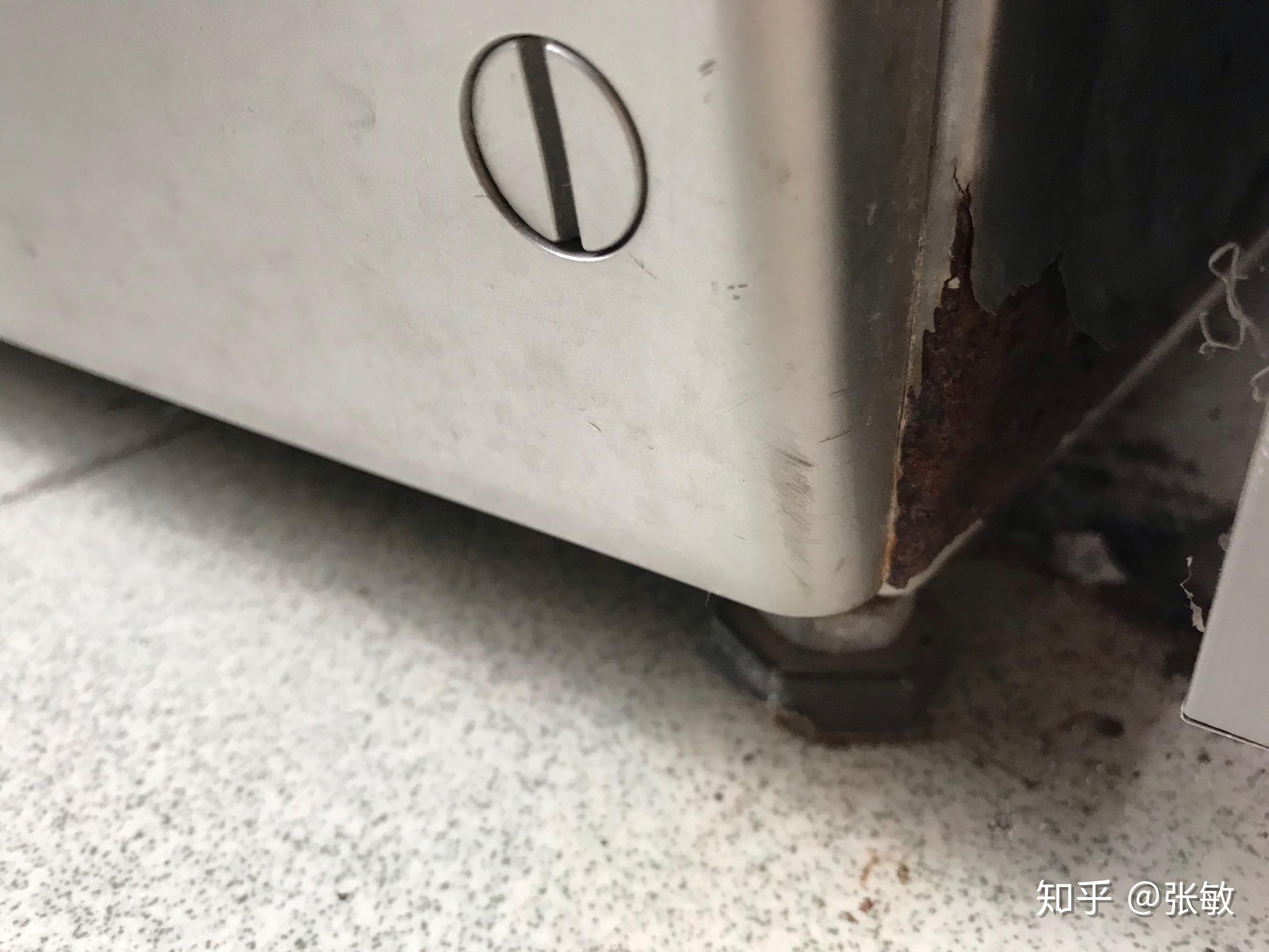 西门子旗舰机型的洗衣机钢板外壳锈蚀严重