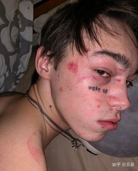 俄罗斯睡不醒男孩纹身图片