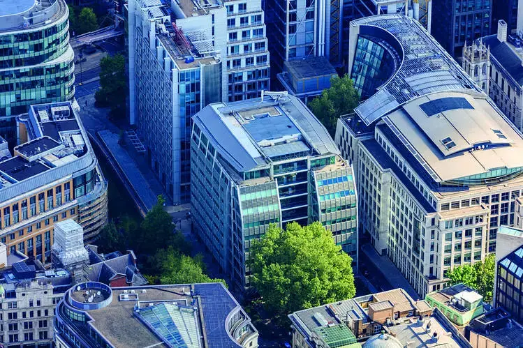 伦敦金融城诞生中国街!Lloyds银行总部14亿易主,买家又是中国壕 - 知乎