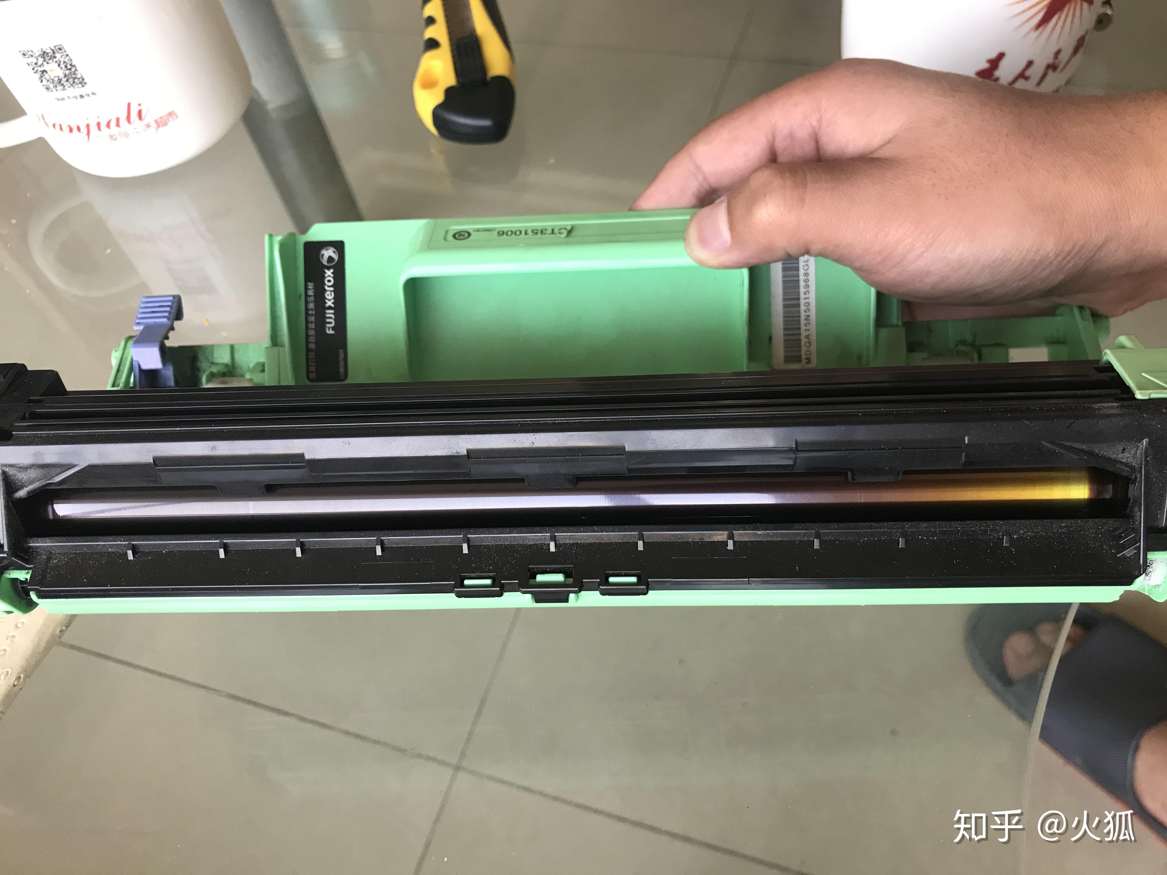 为什么打印机打出来的纸有黑边.