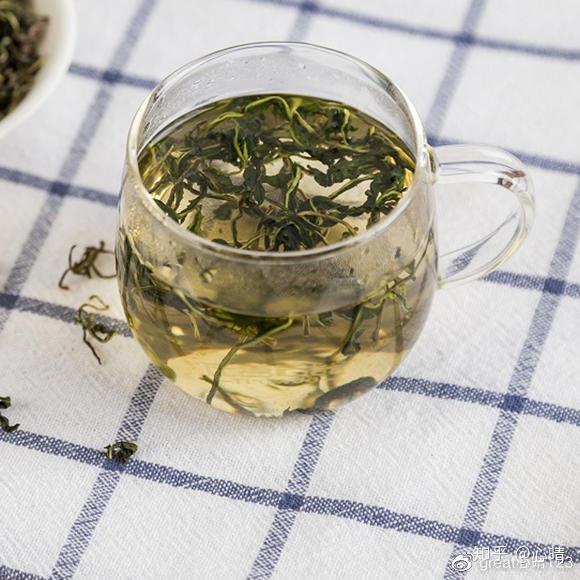 菊花茶蒲公英茶帮你解决肝火旺盛