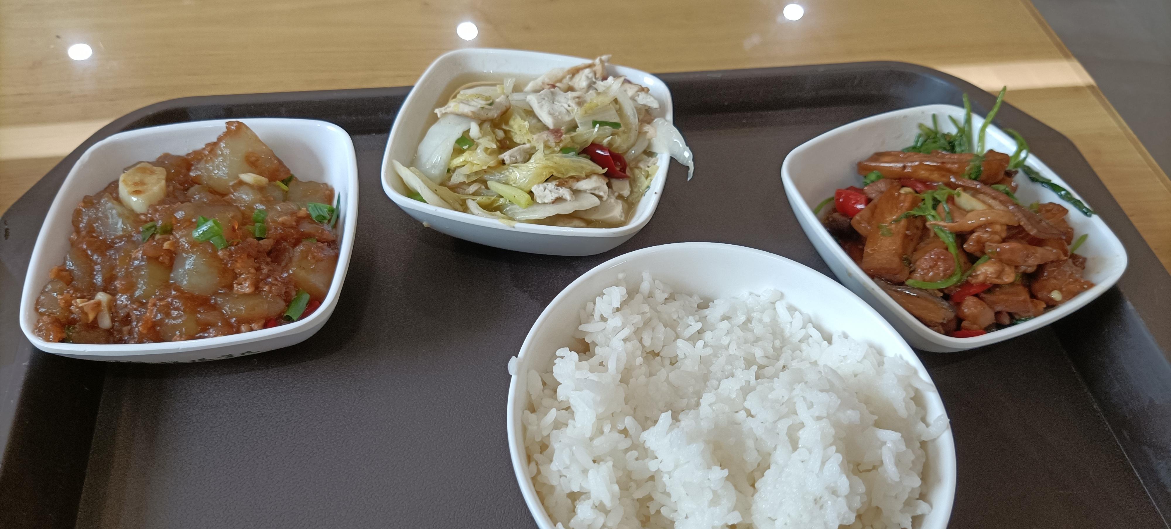 信阳学院 学生食堂 伙食怎么样? - 知乎