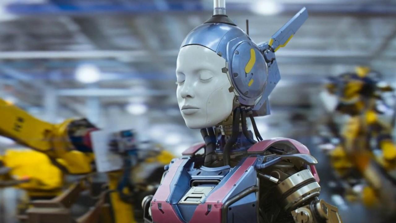 机器人被植入人类意识可只要谈恋爱就会死机一部科幻爱情电影