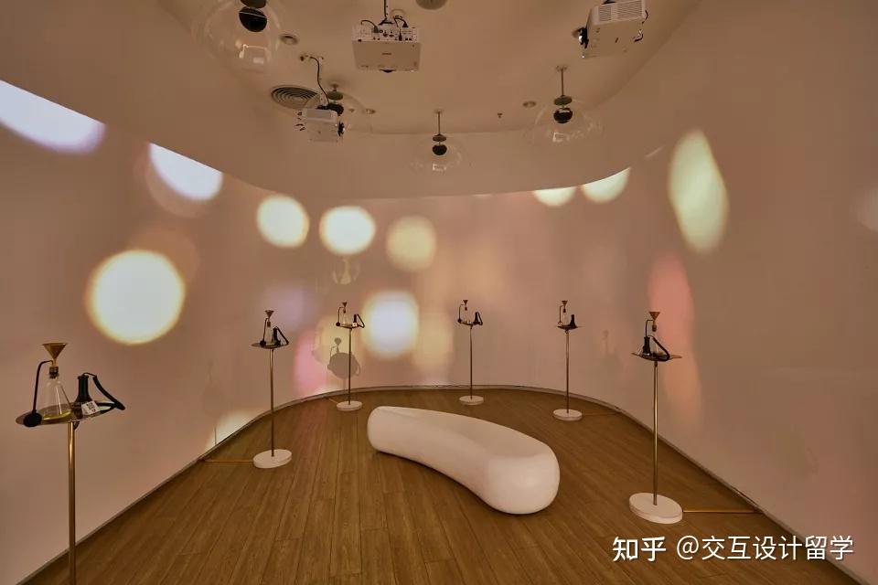 全球交互设计案例精选用交互体验设计卖香水香水体验馆的巧妙构思