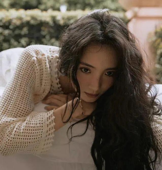 女明星的"海藻般长发"长啥样